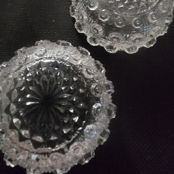 Vintage  Lacy Daisy Open Salt Cellars EAPG Pair - Picture 6 of 8